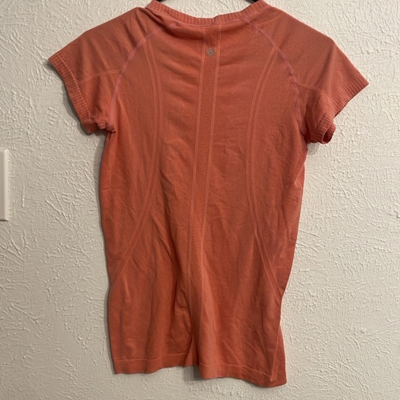 Lululemon Swiftly Tech short sleeve shirt - Picture 3 of 4